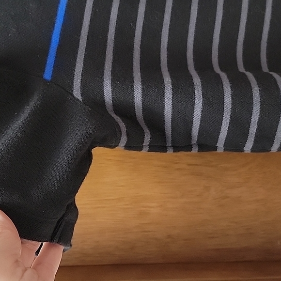 Calvin Klein body fit Polo type shirt size medium. - Picture 5 of 5